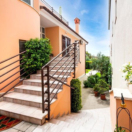 Olea Magica Apartments 로비니 외부 사진