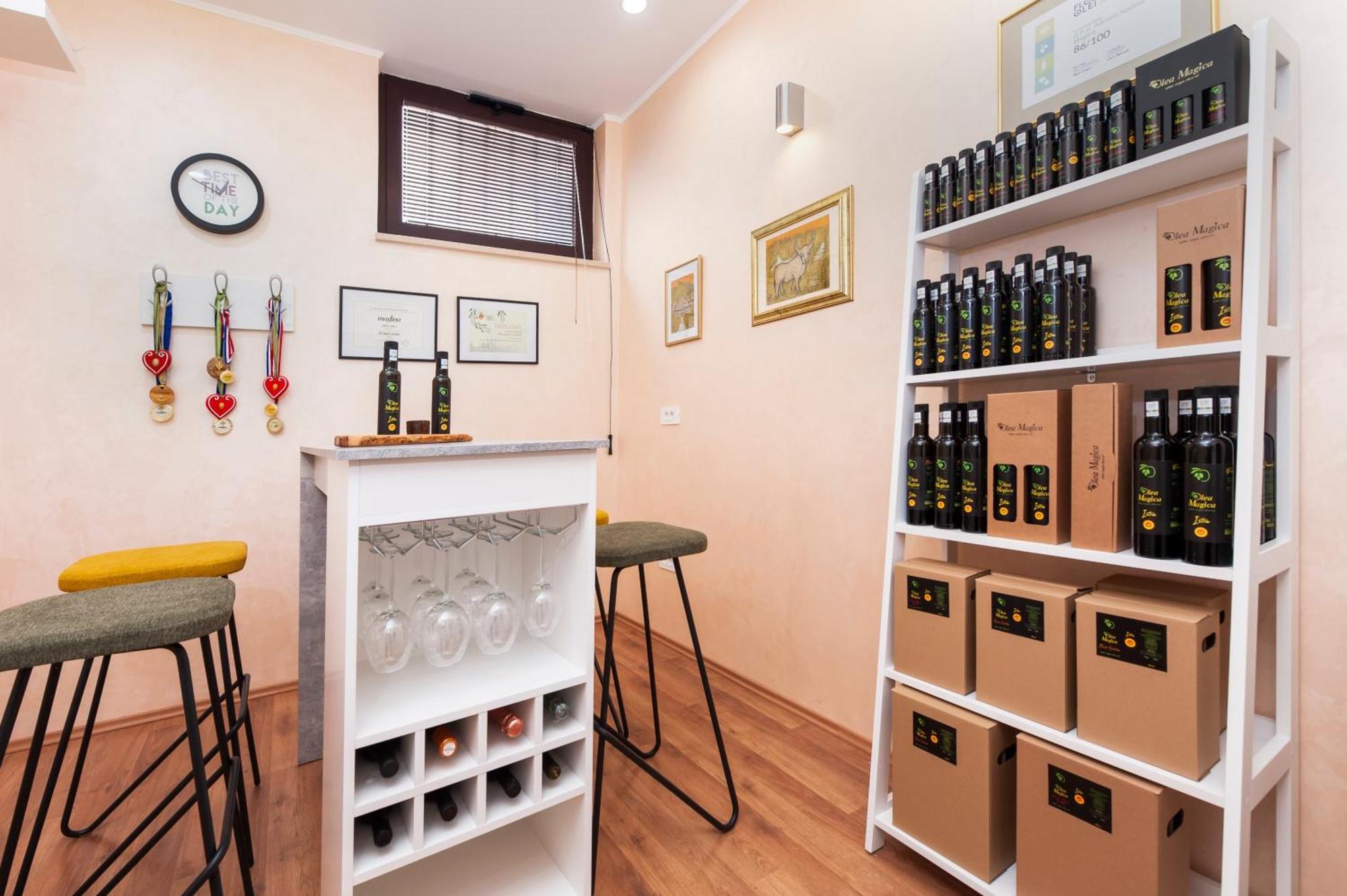 Olea Magica Apartments 로비니 외부 사진