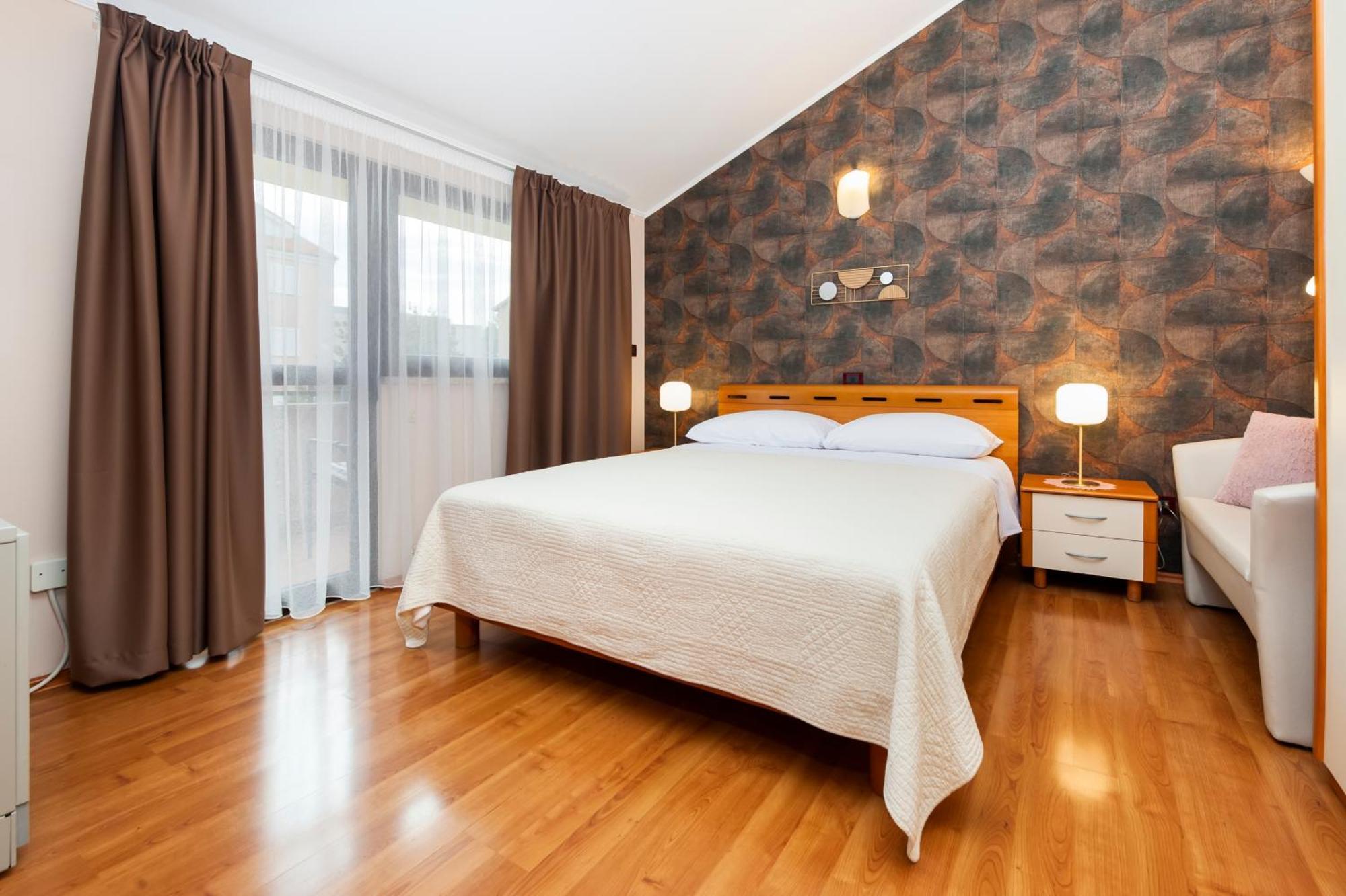 Olea Magica Apartments 로비니 외부 사진