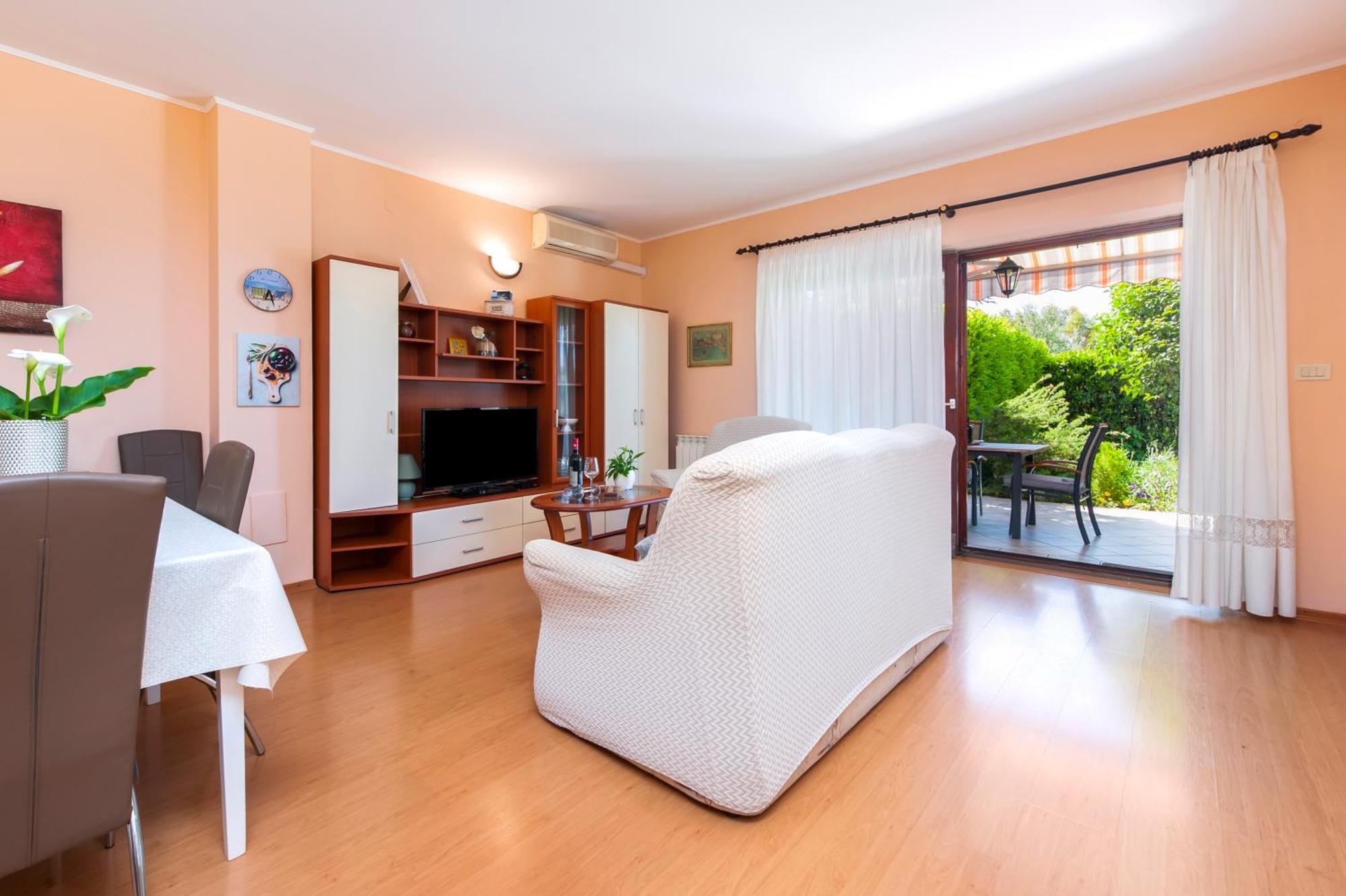 Olea Magica Apartments 로비니 외부 사진