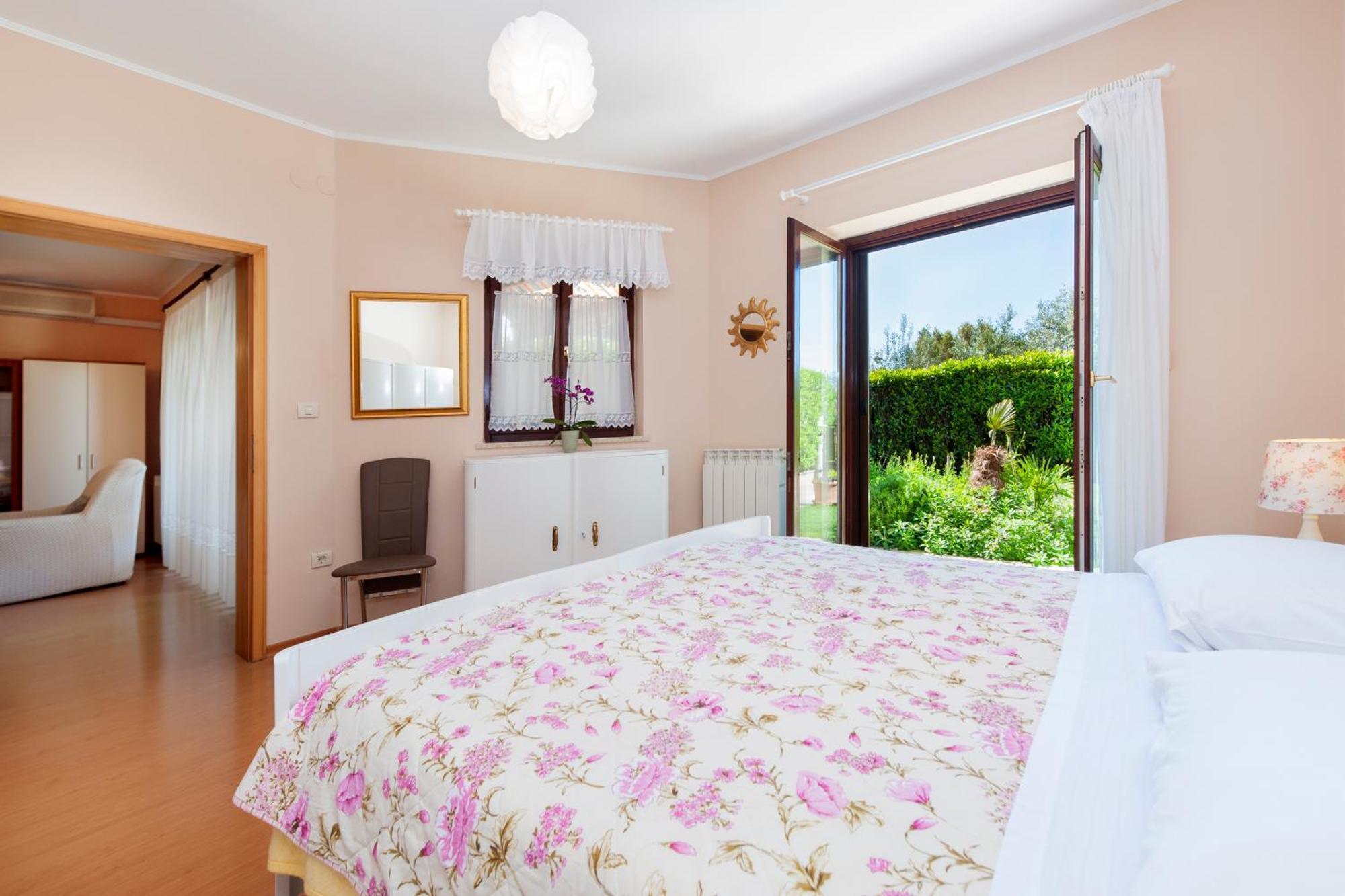 Olea Magica Apartments 로비니 외부 사진