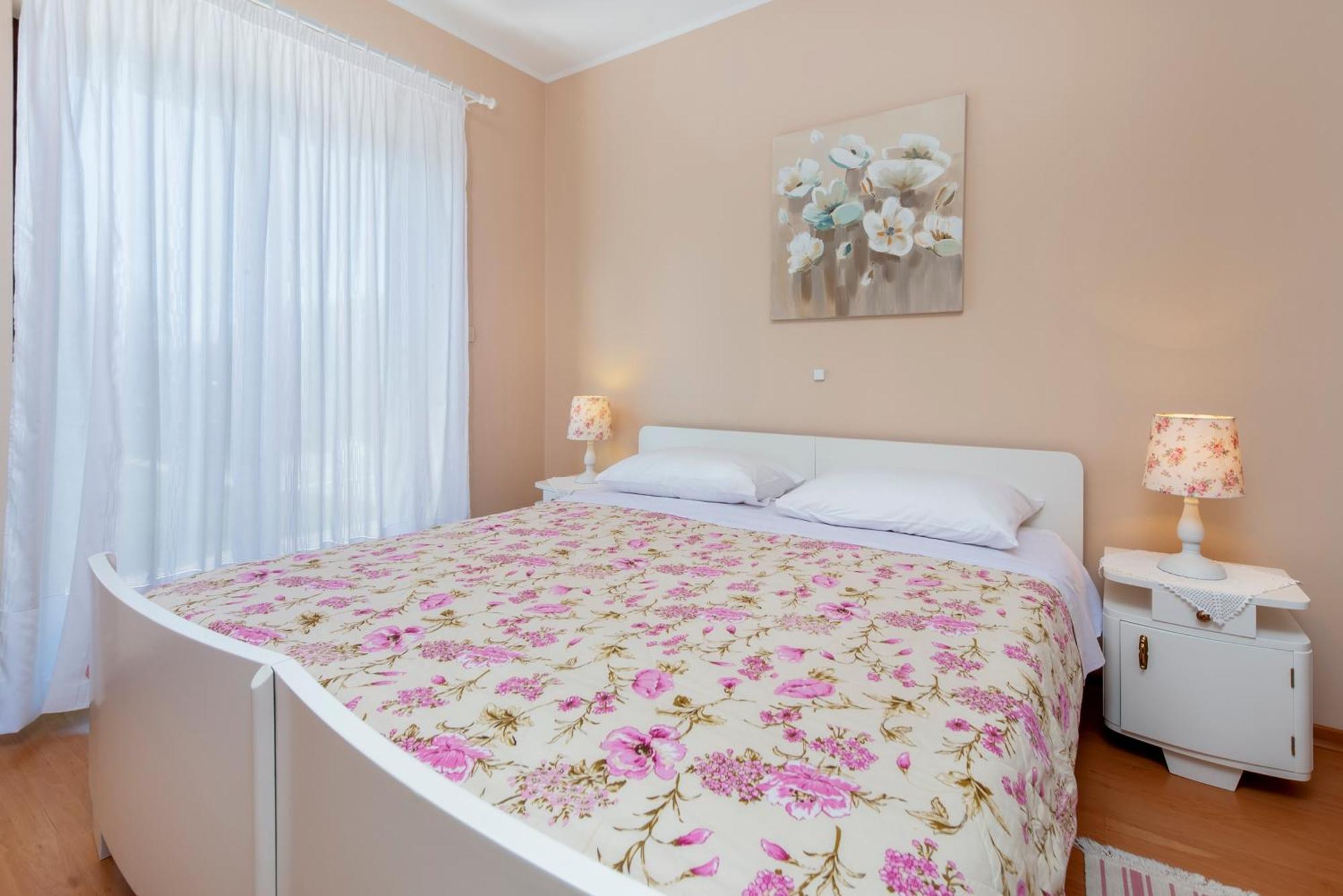 Olea Magica Apartments 로비니 외부 사진